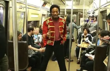 Muere imitador de Michael Jackson; ¡lo ahorcan en el Metro!