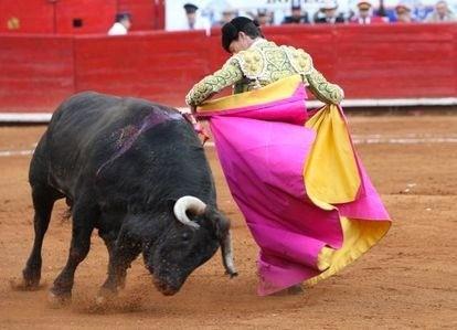 El Juzgado Cuarto de Distrito ordenó la suspensión de corridas de toros en la Plaza de Toros El Relicario de la capital poblana. Foto: Contrastes Puebla.