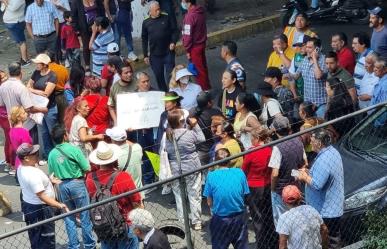 Vecinos en Ecatepec bloquean avenida Central; exigen agua
