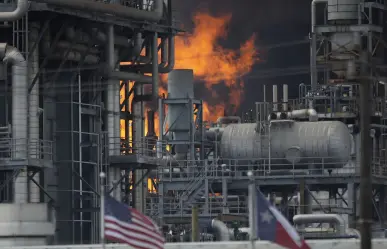 Se incendia refinería Shell de Pemex en Texas