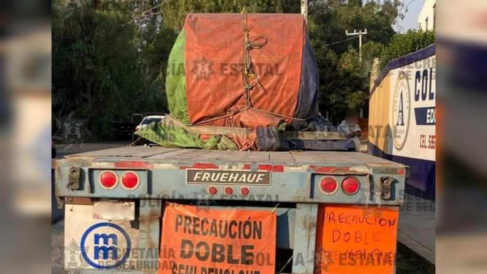 Recupera la policía estatal rollos de acero y tráiler robados en Acolman