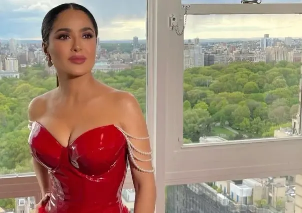 VIDEO: Salma Hayek no olvida sus raíces mexicanas y celebra el Cinco de Mayo