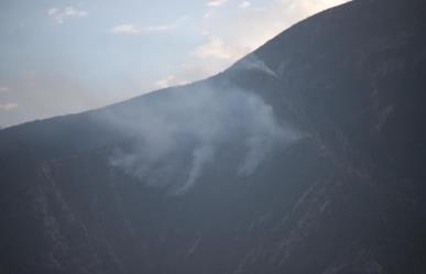 Arrasa incendio con 6 hectáreas en Cerro del Fraile