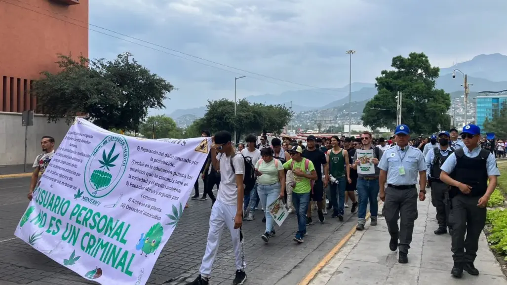 No somos delincuentes, somos consumidores, buscan legalización de cannabis