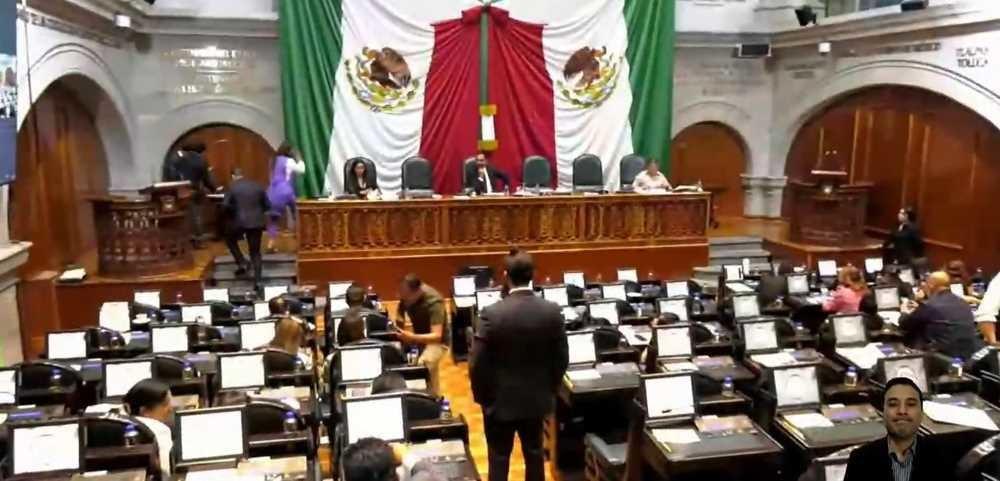 Los diputados en el Congreso del Estado de México adelantaron cinco días el fin del periodo ordinario de sesiones. Foto: Cortesía