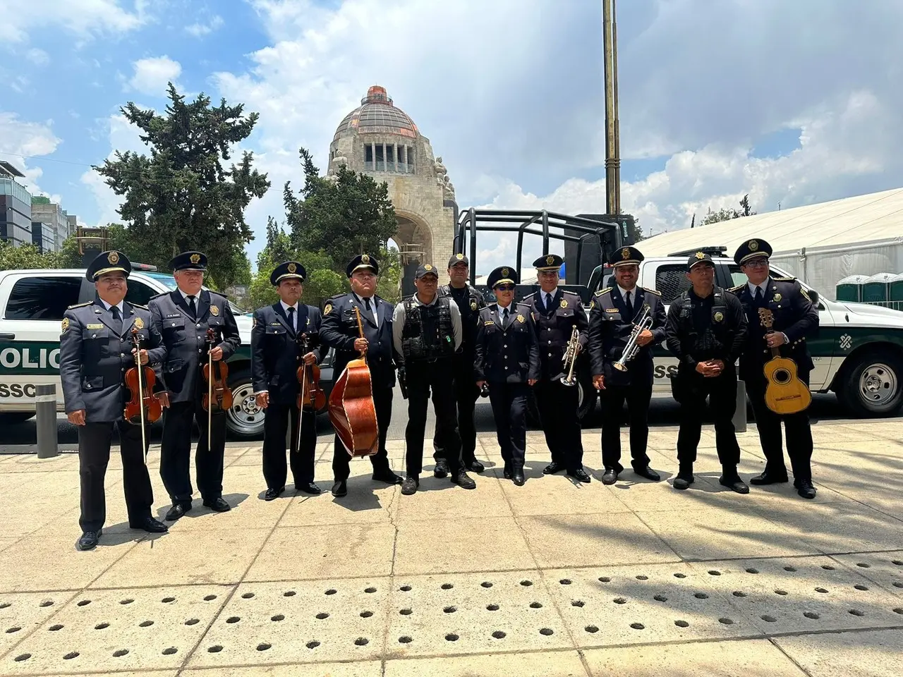 Mariachis de la SSC alegran a mamás de la CDMX. Foto: Ramón Ramírez