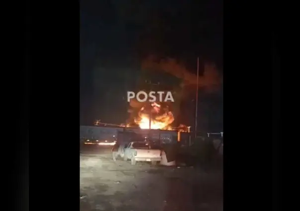 Se incendia recicladora en Escobedo