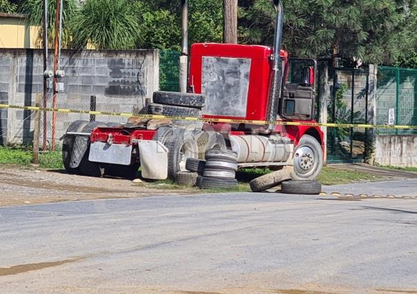 Encuentran cuerpo sin vida en tráiler en Montemorelos, Nuevo León