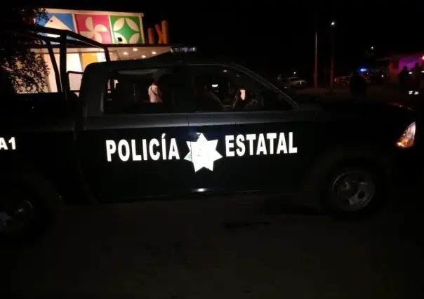 Matan a dos policías que dormían en una patrulla en Tecomán, Colima