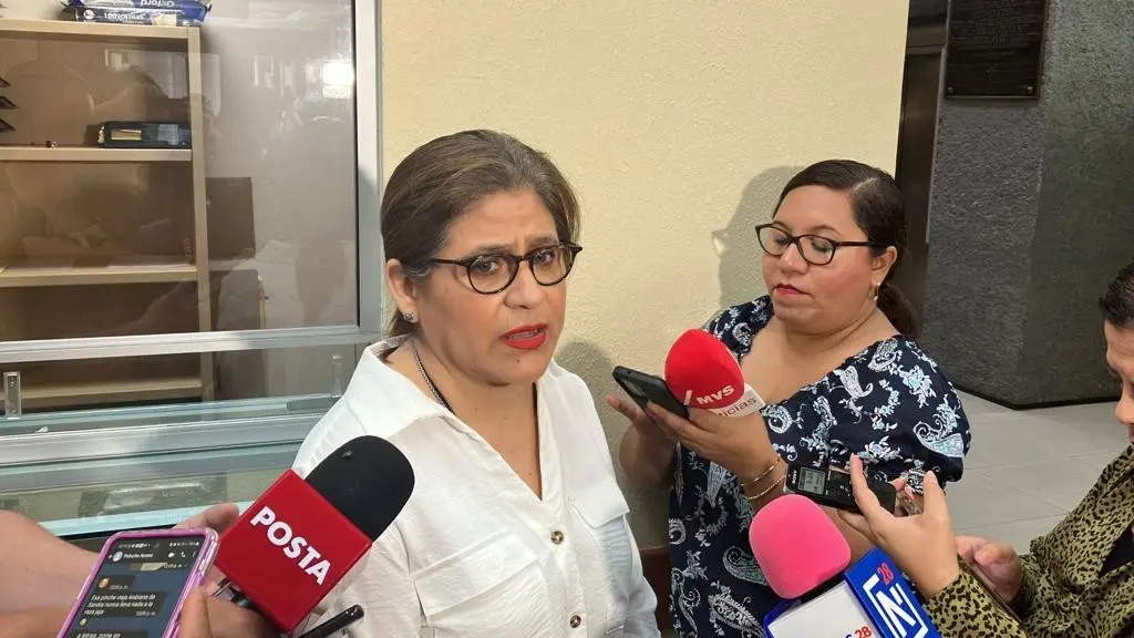 La diputada, Sandra Pámanes, dijo que se deben prohibir las candidaturas a quien tenga antecedentes de violencia a la mujer. Foto: Armando Galicia.