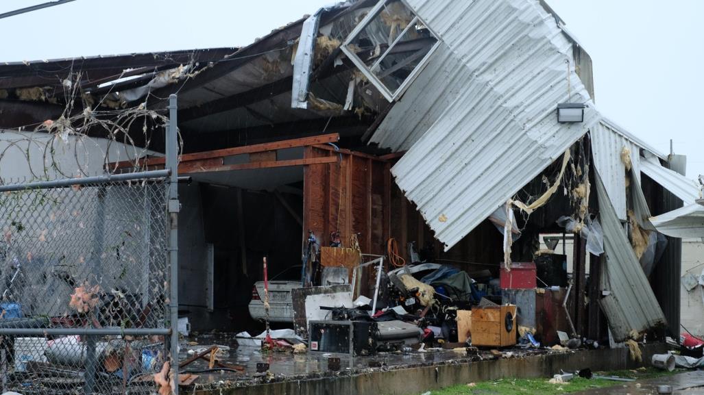 Tornado en comunidad de Texas, cerca de la frontera con México, deja un muerto