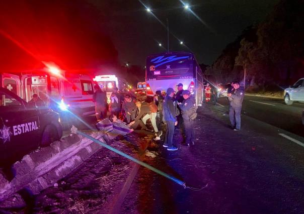 Accidente en la autopista México-Querétaro deja 13 heridos