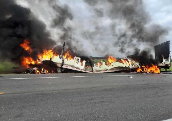 13 muertes en accidente vehicular en carretera 83 de Tamaulipas