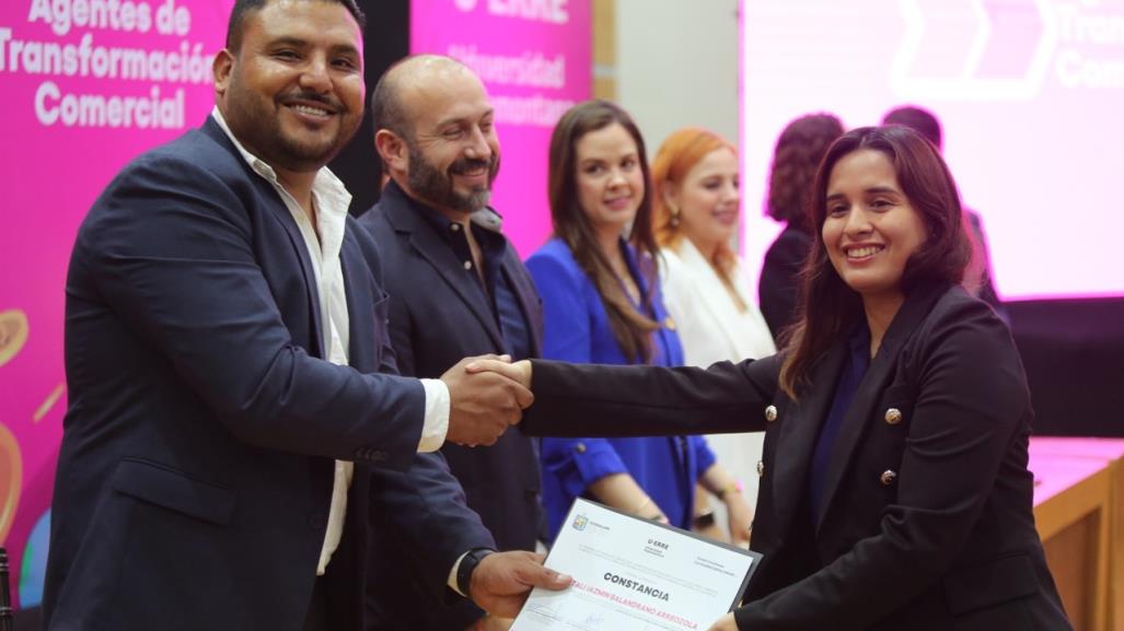 Jóvenes de Guadalupe concluyen Diplomado en Transformación Comercial