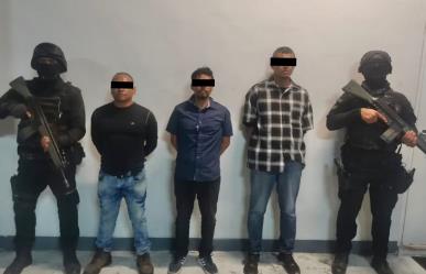 Fuerza Civil detiene a tres delincuentes con drogas y armas en Monterrey