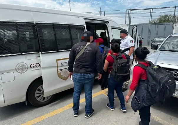 FGR rescata a 28 migrantes en Nuevo León y detiene a traficantes