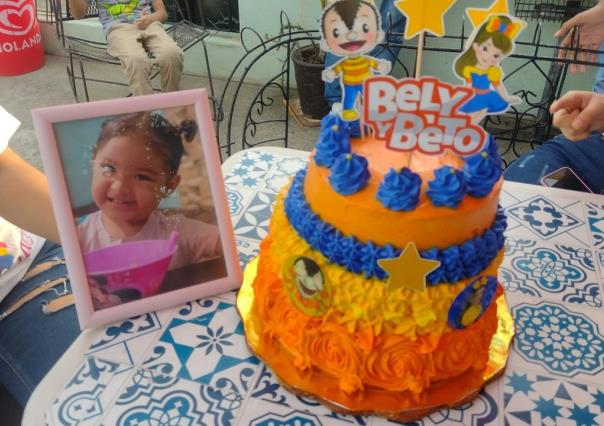 Lleva madre show de “Bely y Beto” al cementerio para despedir a su hija