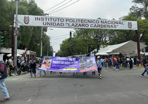 Estudiantes del IPN exigen justicia por feminicidio de Lucía