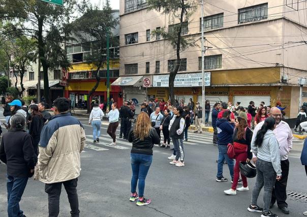 Protesta en Azcapotzalco por abuso sexual a menor en escuela primaria