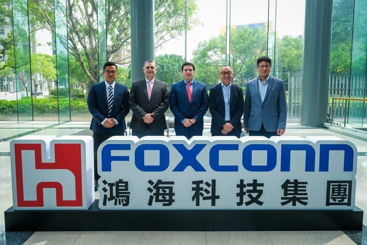 Busca Nuevo León liderazgo en electromivilidad; confirman más inversión