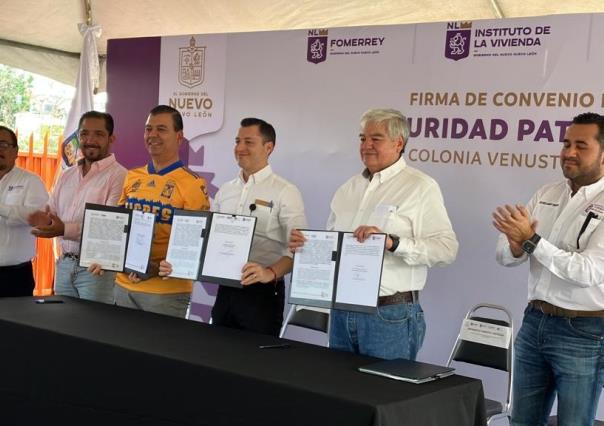 Acuerdan autoridades regularización de lotes en Monterrey