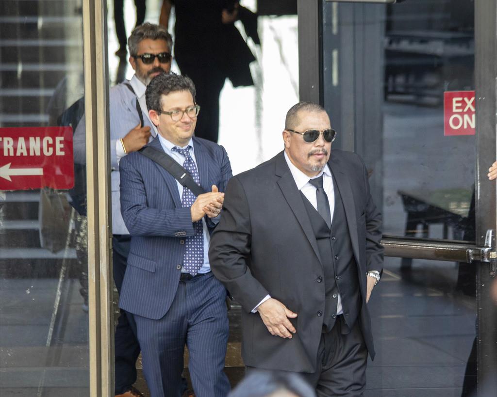 Daniel Saldana, que pasó 33 años en la cárcel por intento de homicidio, ha sido declarado inocente y liberado. (Fiscalía del Condado de Los Ángeles via AP)