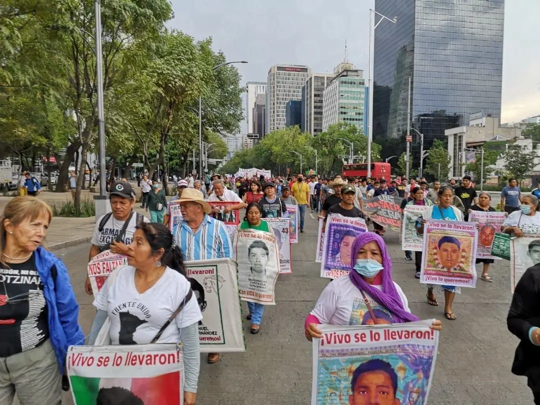 Marcha por Ayotzinapa: padres y amigos exigen justicia. Foto: Ramón Ramírez