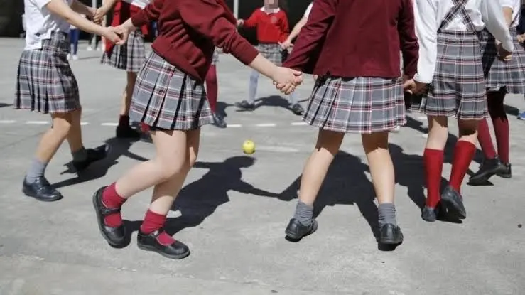 Podrán niños y niñas, usar uniforme neutro