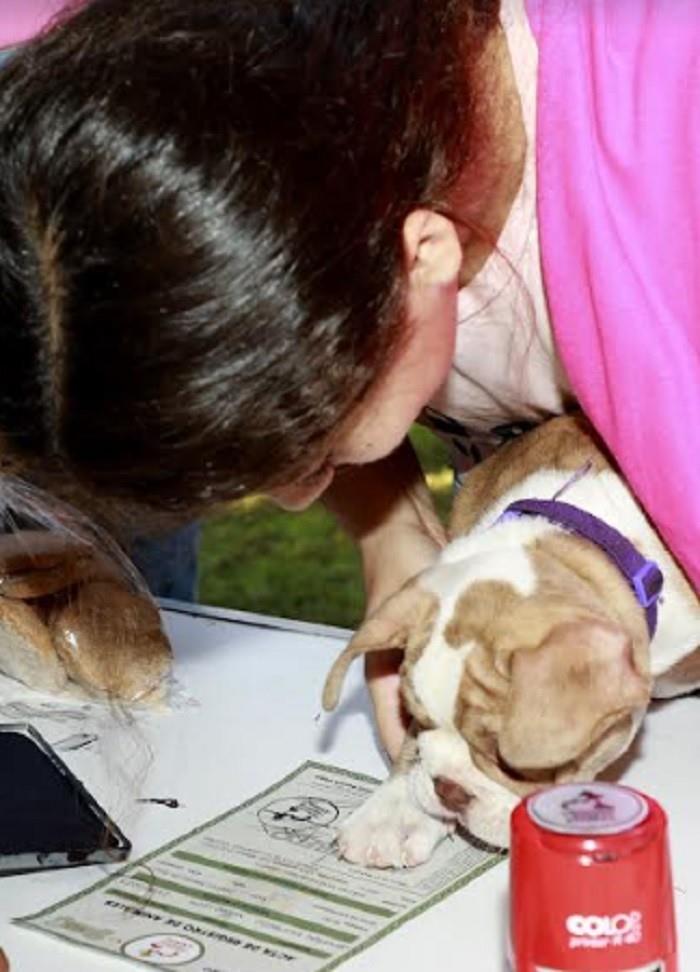 Fomenta Escobedo cuidado de mascotas con actas de nacimiento