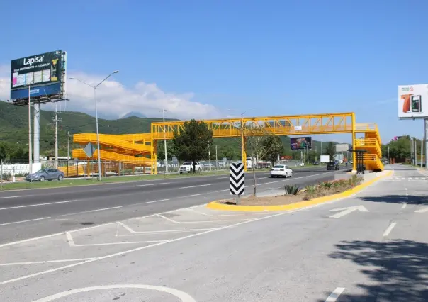 Integran más obras tácticas de vialidad al puente peatonal en Los Cristales