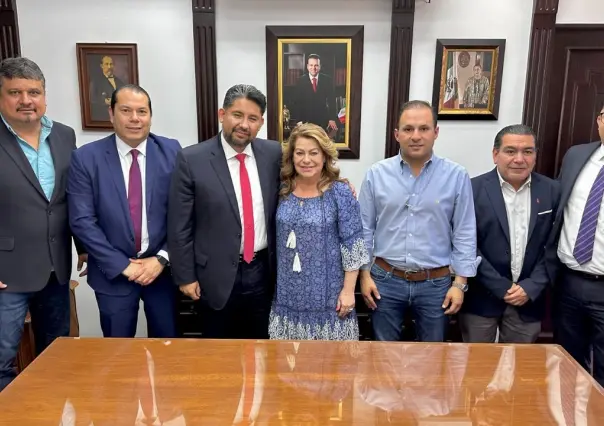 Sostiene reunión de trabajo alcaldesa de Gómez Palacio con la CFE