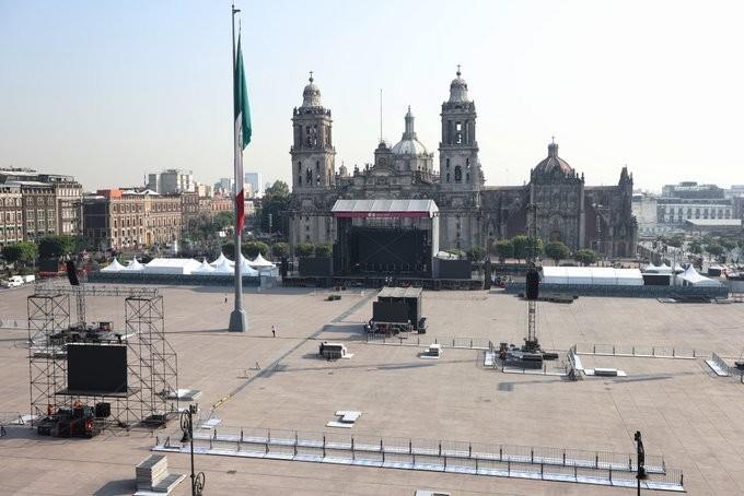 Todo listo para el concierto de los Fabulosos Cadillacs, conoce las alternativas para llegar al Zócalo ante el cierre de estaciones. Foto: Twitter Claudia Sheinbaum