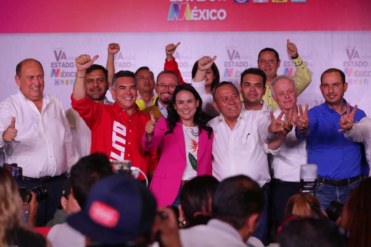 En una conferencia de prensa, Del Moral brindó un breve mensaje junto a los dirigentes nacionales del PRI, Alejandro Moreno; del PAN, Marko Cortés y del PRD, Jesús Zambrano, así como el líder estatal de Nueva Alianza, Mario Cervantes, reiterando que se man