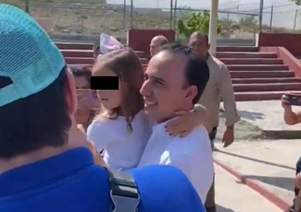 Acude a votar Manolo Jiménez en Saltillo, Coahuila