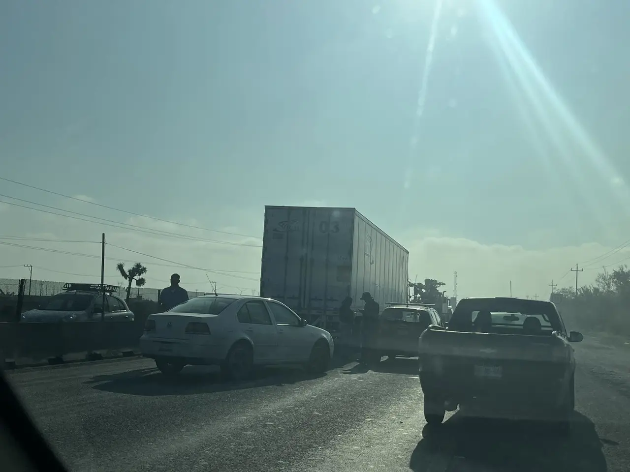 El incidente ocurrió en la zona del Libramiento y Monclova kilómetro 3 arriba de la joroba, y hasta el momento no se han reportado víctimas fatales. Foto: Facebook Secretaría de Seguridad Ciudadana - General Escobedo.