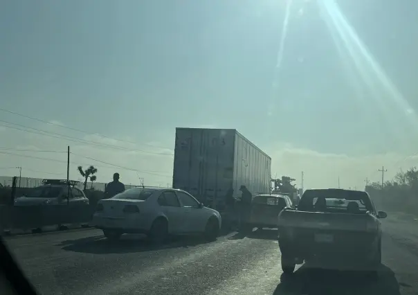 Choque múltiple congestiona el libramiento noroeste en Escobedo