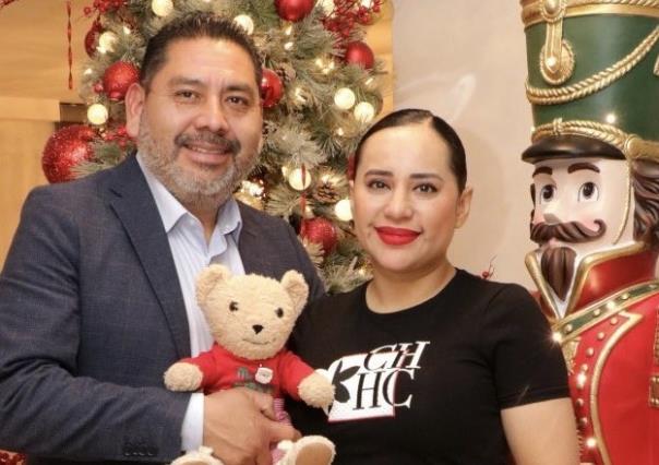 VIDEO: Sandra Cuevas exhibe al amor de su vida en Plaza Garibaldi