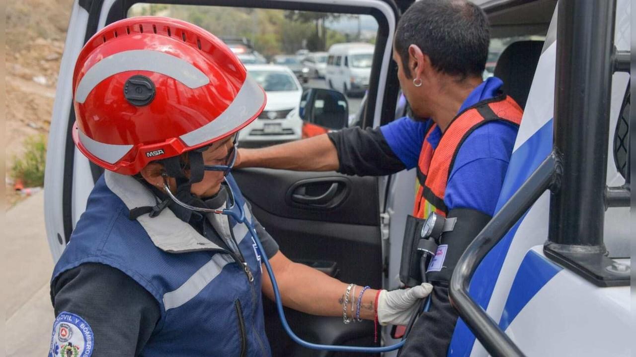 Deja un lesionado el choque de una camioneta con un árbol en Atizapán