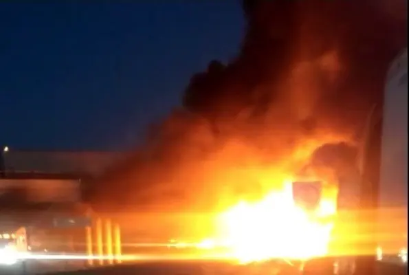 Según informan las autoridades, el siniestro ocurrió en el kilómetro 145 de la Autopista a Laredo, cerca de una zona conocida como “La Bamba” en los límites con Tamaulipas. Foto: Raymundo Elizalde.