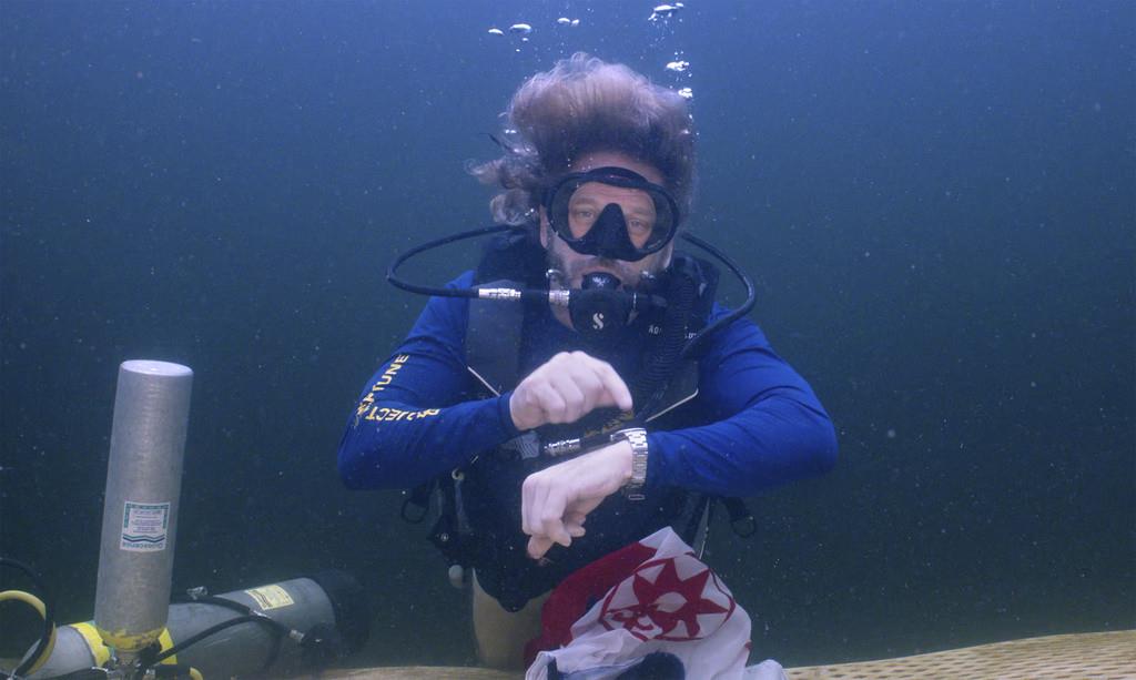 Dr. Deep Sea: el profesor que pasó 100 días en un hotel submarino en Key Largo