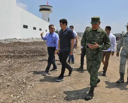 Supervisa Samuel García nuevo  destacamento de Fuerza Civil en Cerralvo