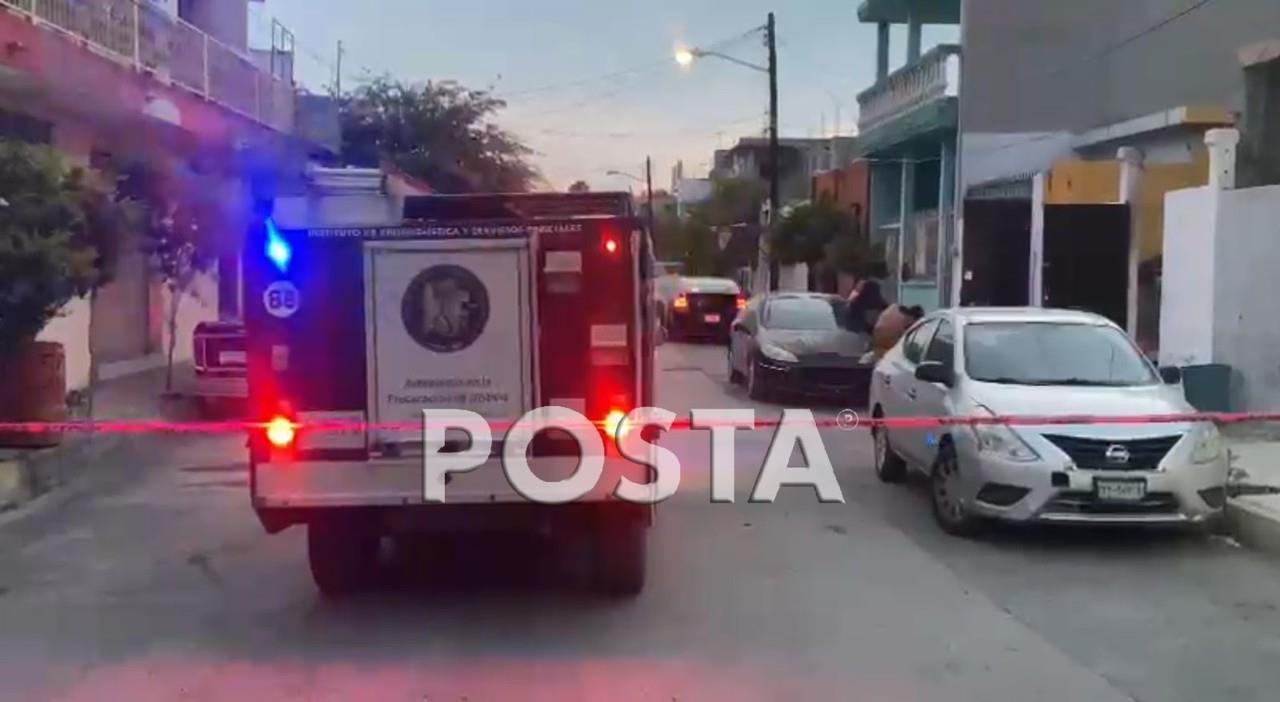 La zona fue asegurada por elementos de la policía municipal, mientras peritos de la Fiscalía, hacían la investigación. Foto: Especial/ POSTAMX