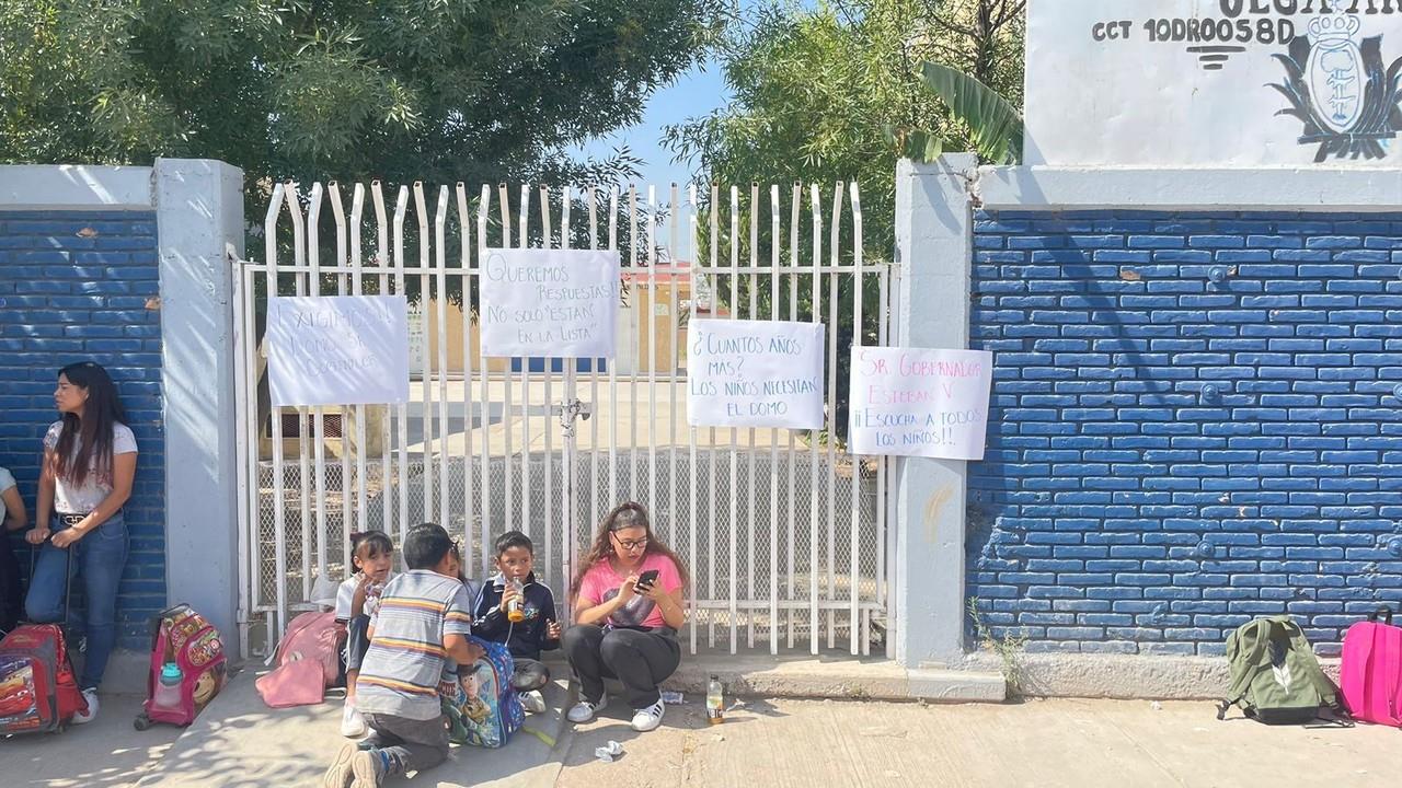 Exigen domo en la primaria Olga Arias; alumnos presentan diversos malestares