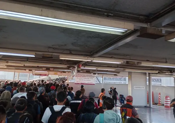 Usuarios del Metro piden que prendan los ventiladores