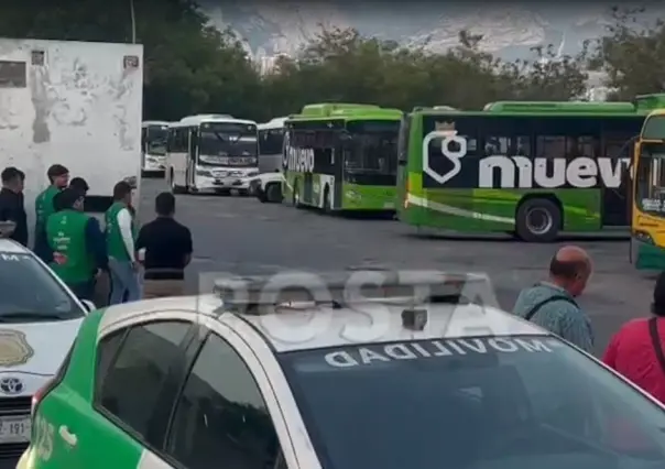 Toma IMA el control de la ruta 306 tras volcadura en Santa Catarina