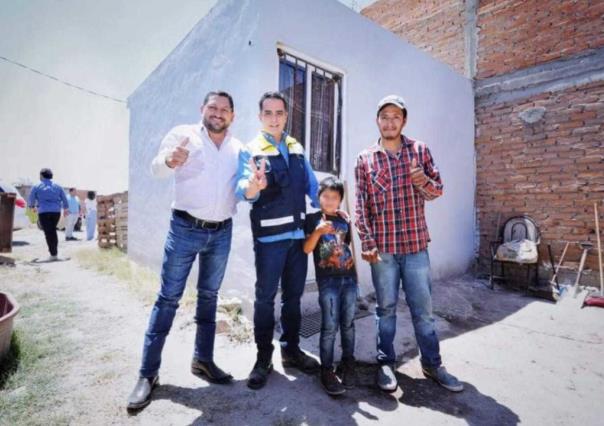 Cumple promesa de conocer el mar Toño Ochoa a niño duranguense