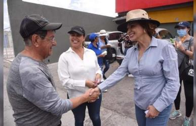 Felicitan Gina Campuzano y Malena González en crucero a los padres en su día