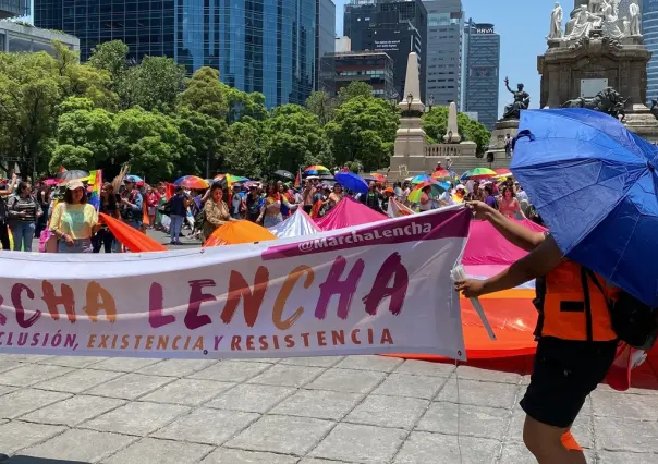 Realizan tercera Marcha Lencha en la Ciudad de México