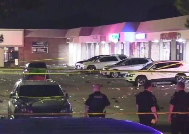 Tiroteo en estacionamiento deja un muerto y 19 heridos en Willowbrook, Illinois