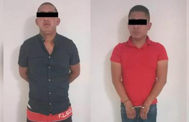 Detienen a dos presuntos ladrones en Ecatepec; les hallan carteras y celulares